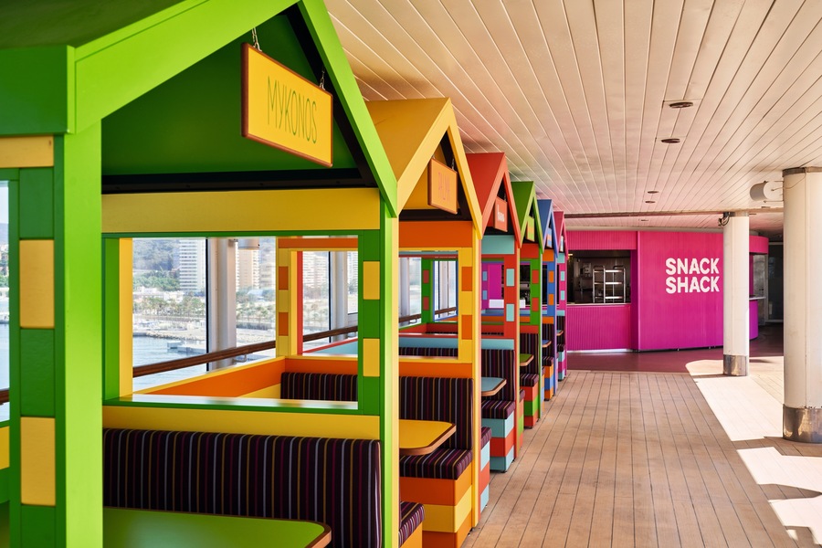 Marella Cruises Marella Voyager Snack Shack ©Tom Fallon.jpg